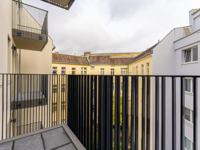 Nice double bedroom with balcony in Schmargendorf area