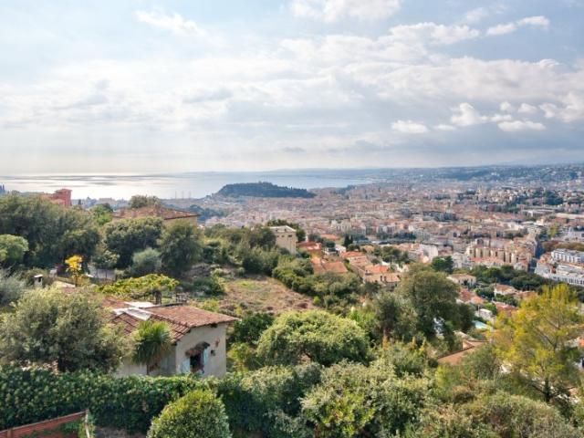 NICE EST VILLEFRANCHE SUR MER APPARTEMENT 5 PIÈCES DE 138M² À LOUER VIDE GRANDE TERRASSE TRÈS BELLE VUE MER DEUX PARKINGS