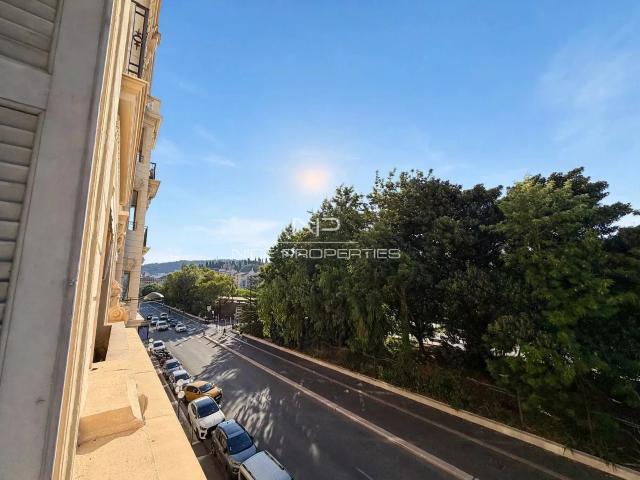 Nice, face à la coulée verte, superbe studio, unique 28m² Nice