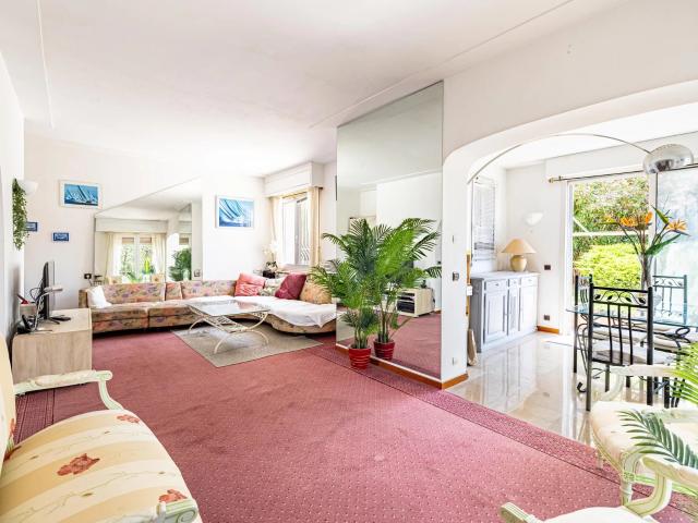 Nice Fabron Villa de 135 m2 Terrain de 580m2 Vue Mer. 127m² Nice