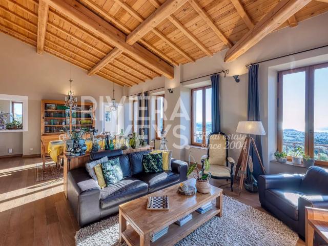Nice – Gairaut: Magnifique bastide avec vue mer panoramique. 216m² Nice
