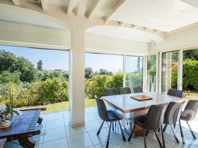 Nice Gairaut Maison de 140 m² de plain pied édifiée sur un. 139m² Nice