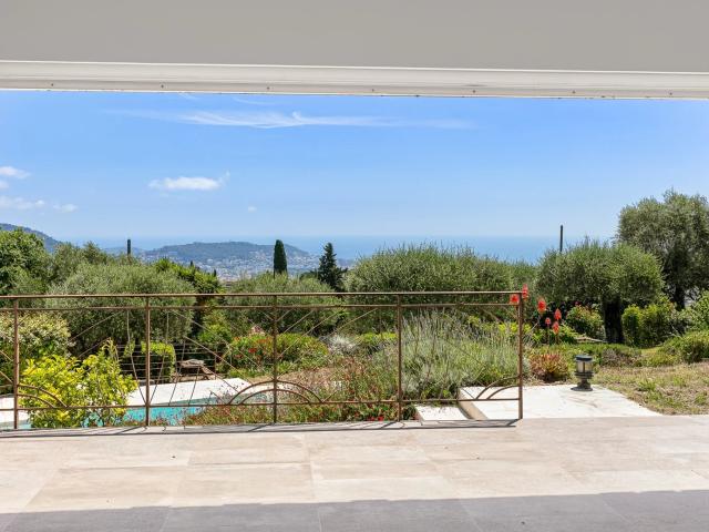 Nice – Gairaut | Villa d’architecte avec vue mer panoramique
