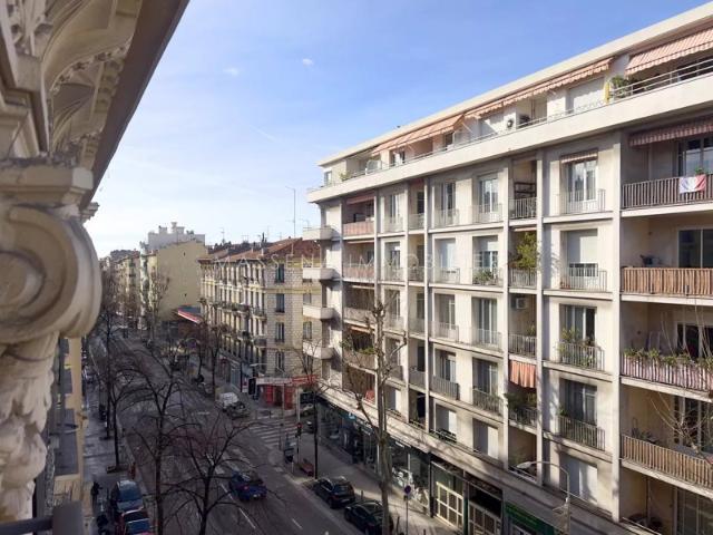 Nice Gambetta: 3 pièces avec balcon
