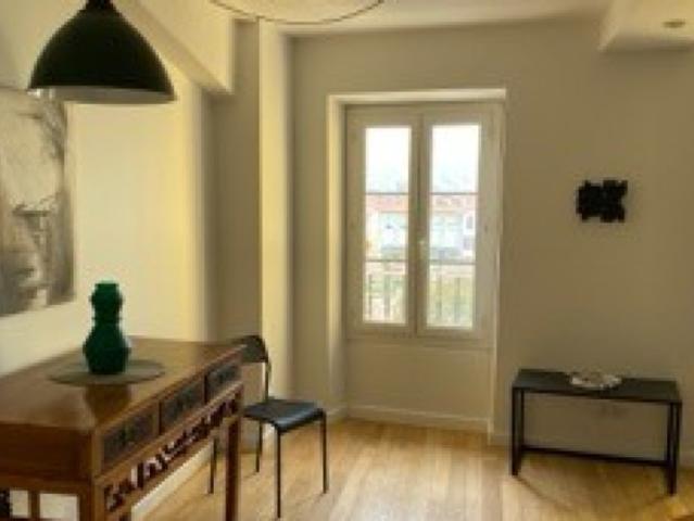 NICE GARIBALDI 2 PIECESS MEUBLE DE 44 M² A LOUER RENOVE BUREAU PROCHE CENTRE ET CENTRE VILLE