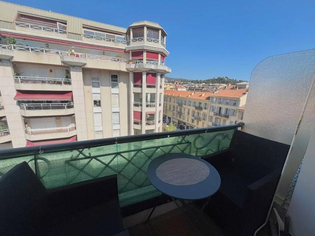 NICE Hyper centre, 3 pièces 70m² Nice