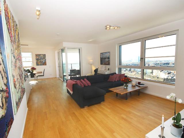 Nice home in Düsseldorf, Dusseldorf Amsterdam Apartments for Rent