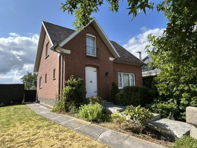 Nice house well situated