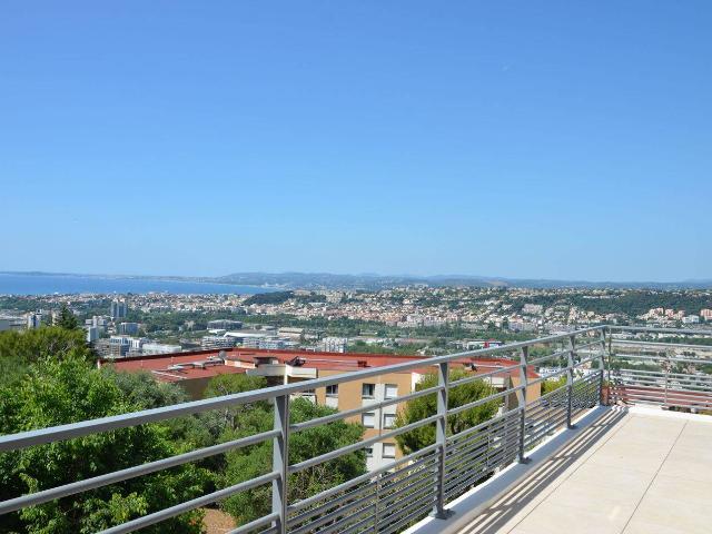 NICE LANTERNE – 3 PIECES NEUF avec terrasse VUE MER