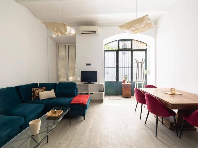 NICE LE PORT LOFT DE 2 PIECES TERRASSE
