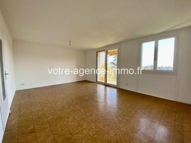 Nice Le ray: Location 3p d’environ 65m² avec balcon et parking 64 m2 Qu