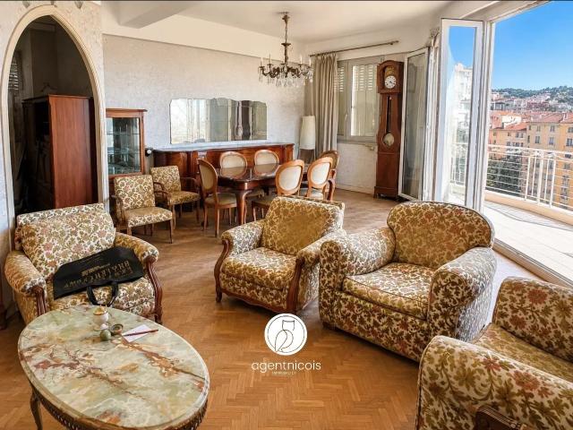 Nice / Libération: 3 4 Pièces / Avant Dernier Étage / Vue. 90m² Nice