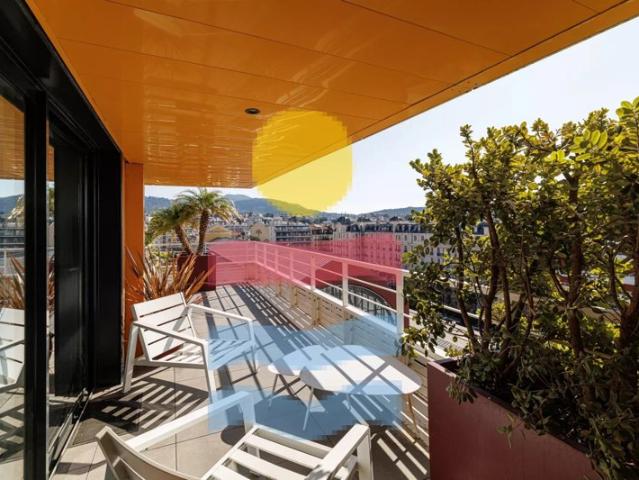 NICE LIBÉRATION – TROIS PIECES D’EXCEPTION 98 m² – TERRASSE PANORAMIQUE 80 m² – VUE OUVERTE – ÉTAGE ÉLEVÉ