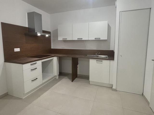 NICE PASTEUR APPARTEMENT 2 PIECES VIDE DE 56M² A LOUER NEUF CUISINE OUVERTE TERRASSE