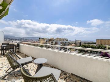 Nice – Parc Impérial – Magnifique 4 pièces rénové, dernier é. 77m² Nice
