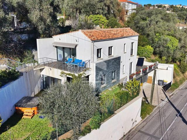 NICE PESSICART à vendre une Villa 5 pièces Vue Mer