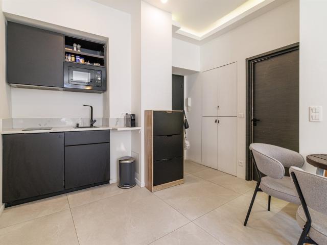 Nice / Pietonne Carre D'or/ 2 Pieces / Terrasse 40m2 / Inve. 30m² Nice
