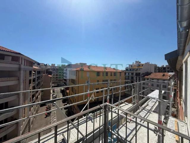 Nice Port 2 PIECES 32m2