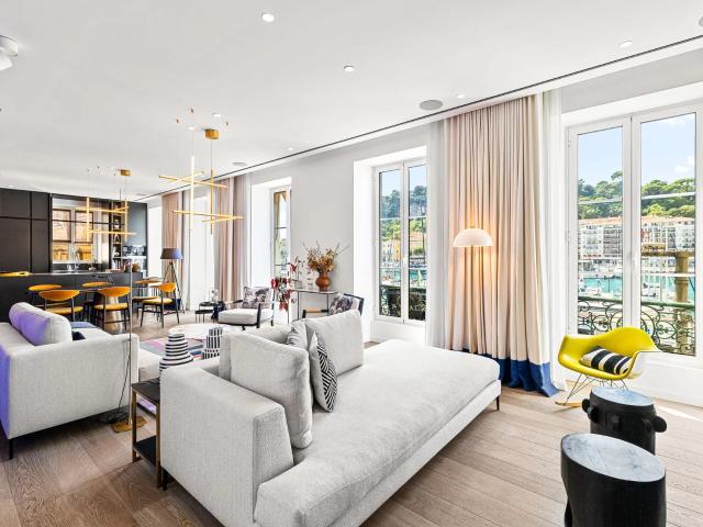 Nice Port – Appartement 3 Pièces 130m²– Vue Panoramique Sur. 122m² Nice