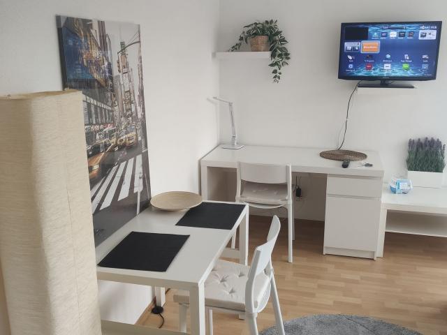Nice, quiet studio in Neu Ulm, Neu Ulm Amsterdam Apartments for Rent