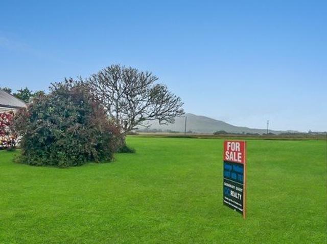 NICE QUIET 1/4 ACRE LOT AT DARRADGEE A$225,000