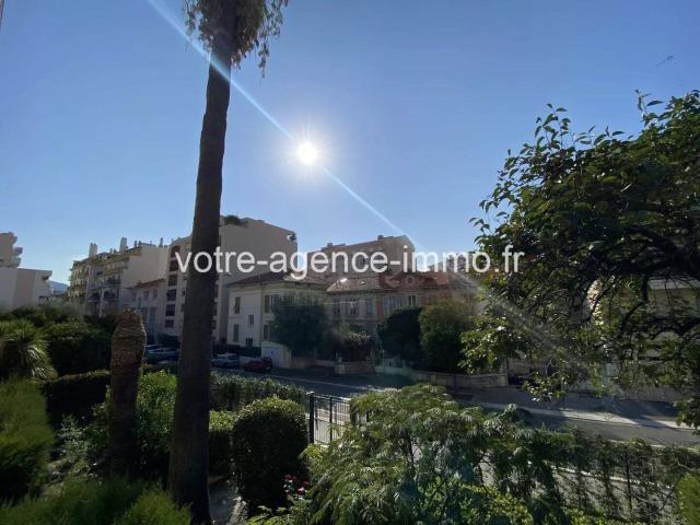 Nice St Barthélémy 3p meublé d'environ 71m² avec terrasse