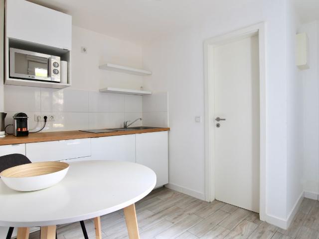 Nice studio very close to Cologne's trade fair, Koln Amsterdam Apartments for Rent