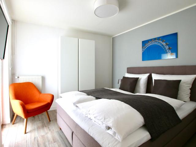 Nice studio very close to Cologne's trade fair, Koln Amsterdam Apartments for Rent