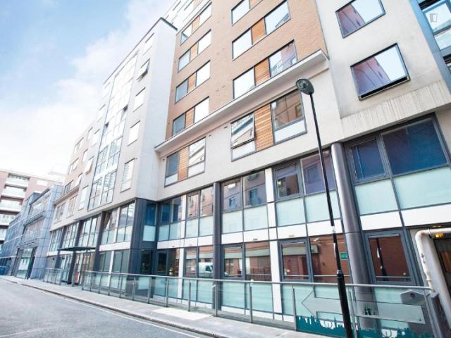 Nice studio in Barbican Has an Apartment