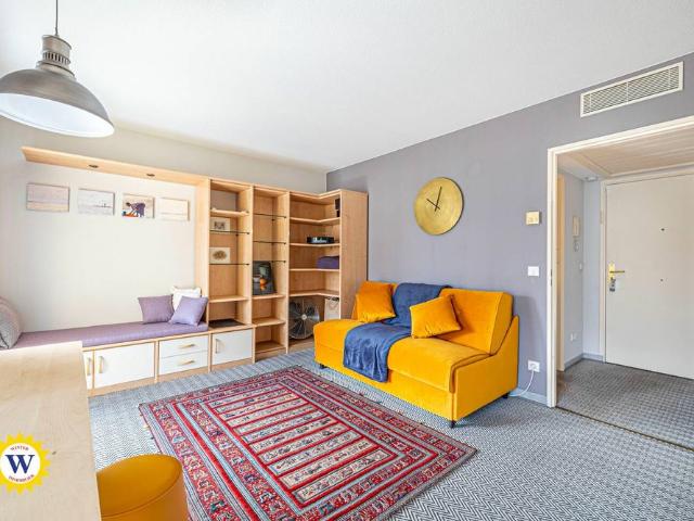 NICE STUDIO MEUBLE ETUDIANT Septembre a juin