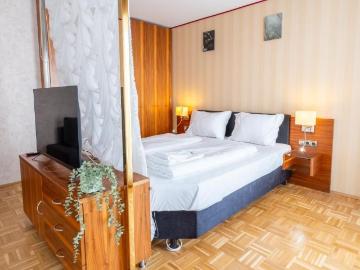 Leopold-Gratz-Platz