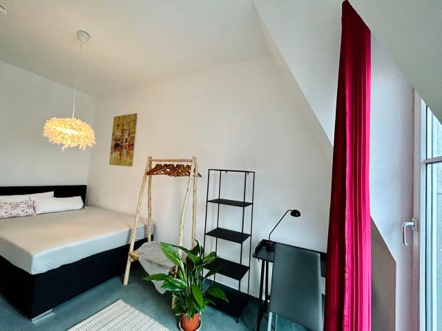 Nice Single Apartment in Adlershof, near BER airport, Berlin Amsterdam Apartments for Rent