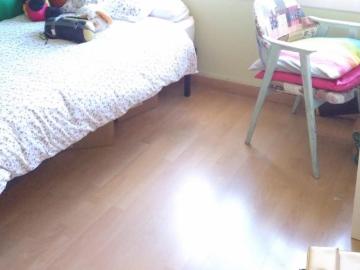 Nice single bedroom near Congrés Metro Station