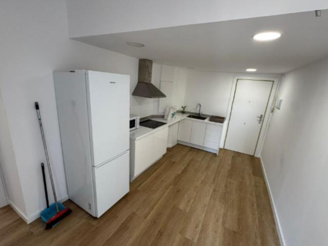 Nice single bedroom near Sabadell Nord station