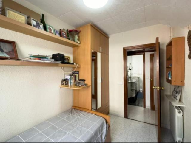 Cozy Room near Park Guell, Bunkers, Sagrada Familia