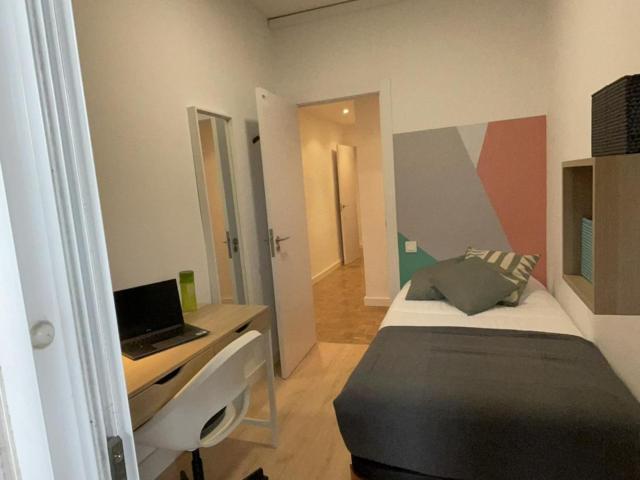 Nice single Bedroom in Barcelona