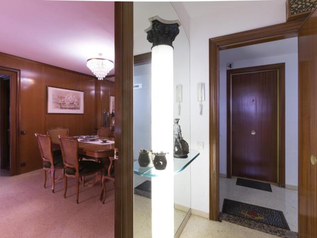 Nice single bedroom in Provençals del Poblenou