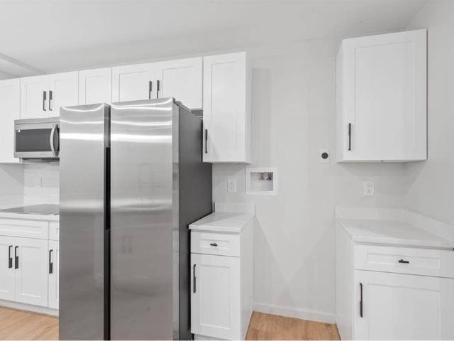 Nice small 1 bedroom apartment