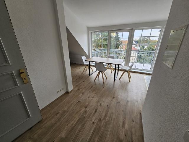 Nice & spacious flat in Berlin Kaulsdorf with roof terrace, Berlin Amsterdam Apartments for Rent