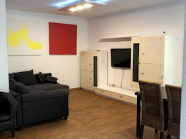 Nice, spacious home in Frankfurt am Main, Frankfurt Amsterdam Apartments for Rent