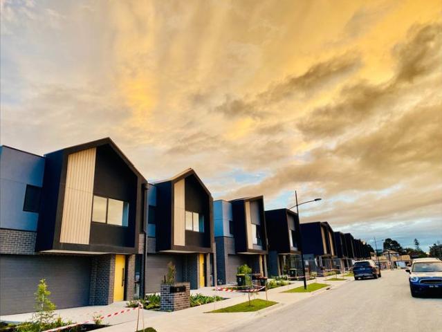Nice townhouse in Burwood East