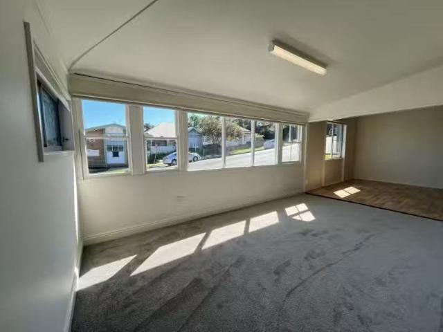 Deal! Unit 1/44 Cumberland Street, Cessnock Apartment for rent.