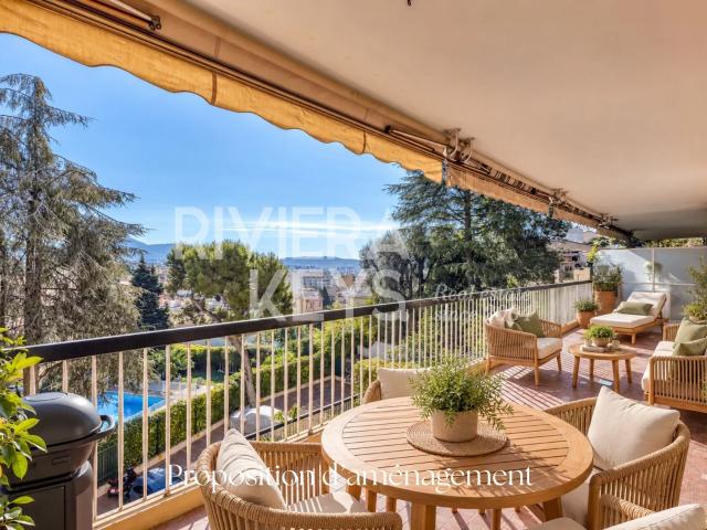 NICE: Vaste 4 pièces traversant avec terrasses, piscine et. 124m² Nice