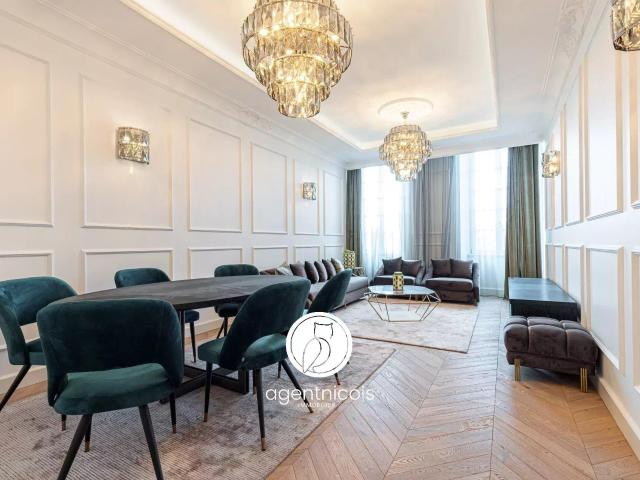 Nice / Vieux Nice Cours Saleya: 4 pièces Rénové Maté. 128m² Nice