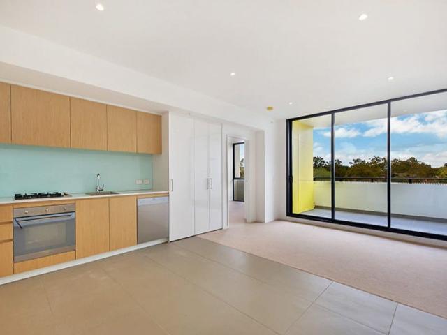 Nice View 1 Bedroom Close to MQ Metro and Shopping Centre & Swimming Pool & Gym