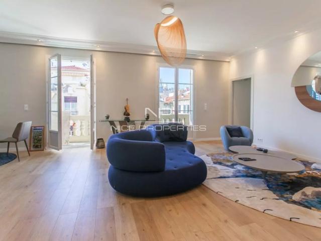 Nice Wilson, superbe appartement d'angle de 87 m² avec grand balcon en dernier étage