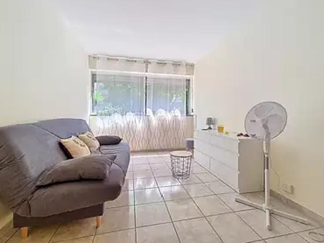 Nice 06000 Location appartement 1 pièce t1 au dernier étage