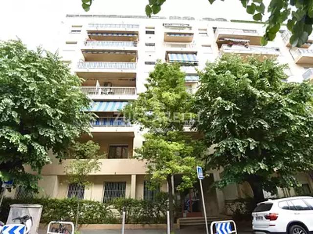 Nice 06000 Location appartement 5 pièces t5 au dernier étage