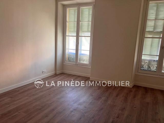 Nice 06000 réf. 852L88A Appartement Nice