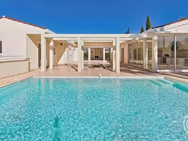 Nice 06100 Location maison 5 pièces t5 piscine